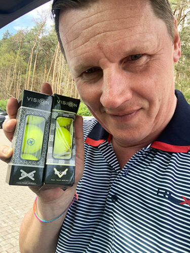 Golfbälle im Test Vision Pro Tour V und X UVee® Yellow Thorsten Ruhle