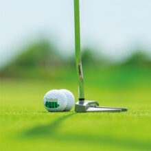 feedback PUTT-Trainingsbälle magnetische Golfbälle auf Green mit Putter